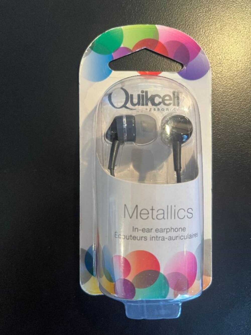 New Quikcell Metallics Black In-Ear Earphone in Original Unopened Box